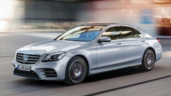 H S-Class αποτελεί την επιτομή της τετράτροχής πολυτέλειας και της αντίστοιχης τεχνολογίας, αποτελώντας τη βιτρίνα της Mercedes-Benz.