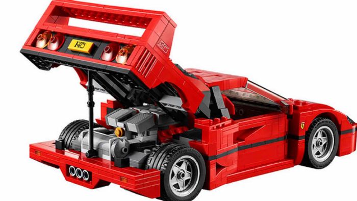 F40 Ï†Ï„Î¹Î±Î³Î¼Î­Î½Î· Î±Ï€ÏŒ Lego - ferrari