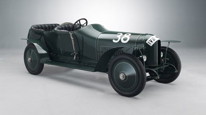 H Mercedes θα «επιδείξει», στο Pebble Beach Concours d Elegance, μια «Prinz Heinrich» Benz του 1910, που θεωρείται ένα από τα πρώτα «πραγματικά» αγωνιστικά οχήματα, με 80 ίππους.