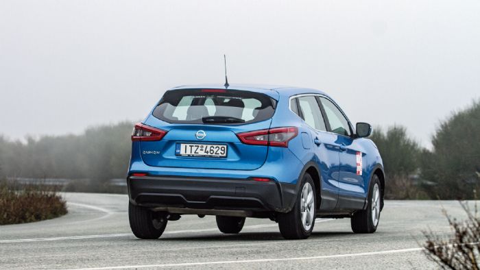 Το Nissan Qashqai μετά την αναβάθμιση, που δέχθηκε προσφέρει ακόμη πιο στιβαρό και ασφαλές πάτημα. Το Nissan Qashqai μετά την αναβάθμιση, που δέχθηκε προσφέρει ακόμη πιο στιβαρό και ασφαλές πάτημα.
