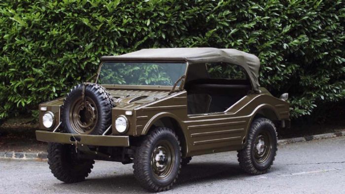 Το 1955 η Porsche είχε φτιάξει το 597 Jagdawagen 4x4 το οποίο ήταν κατασκευασμένο για στρατιωτική χρήση