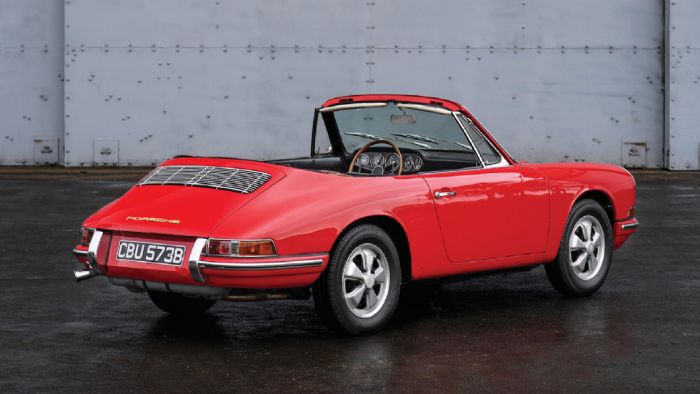 Η Porsche 911 Cabriolet Prototype του 1964 θεωρείται πως είναι συνολικά η δεύτερη παλαιότερη Porsche 911 που βρίσκεται εν ζωή.