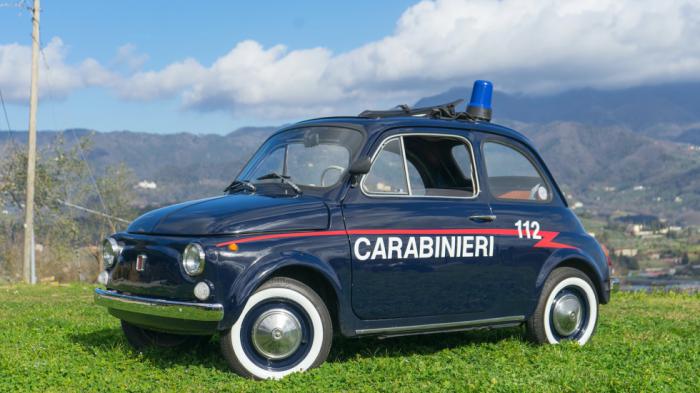 To Fiat 500 των Carabinieri ψάχνει νέο ιδιοκτήτη 