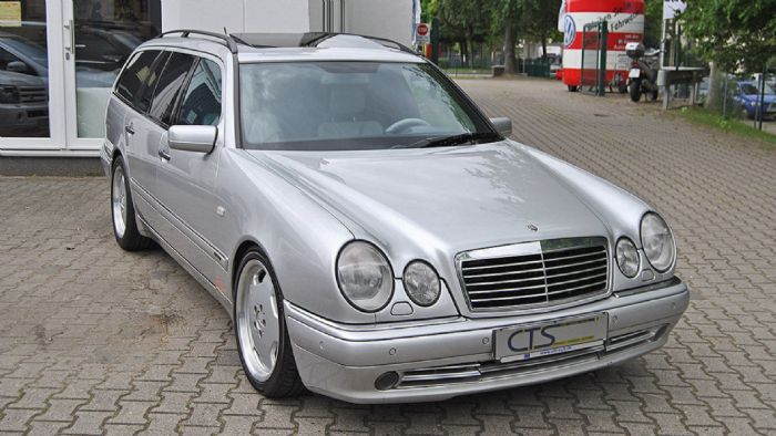 Προς πώληση διατίθεται η Mercedes-AMG E55 του Michael Schumacher.