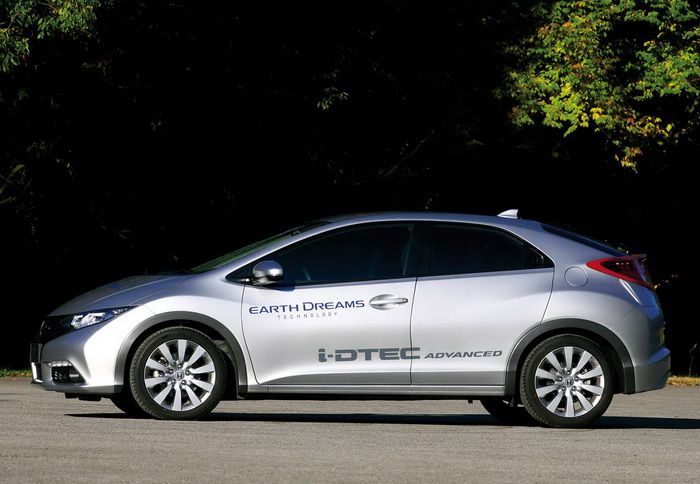 Το νέο Civic 1,6 diesel έχει επιπλέον αξία: με 120 ίππους 3,6 λτ./100 χλμ. και μηδενικά τέλη. Το νέο Civic 1,6 diesel έχει επιπλέον αξία: με 120 ίππους 3,6 λτ./100 χλμ. και μηδενικά τέλη.