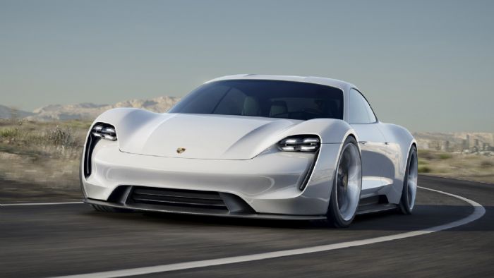 H Porsche θέλει να συμμετάσχει και αυτή με τα δικά της ηλεκτροκίνητα.