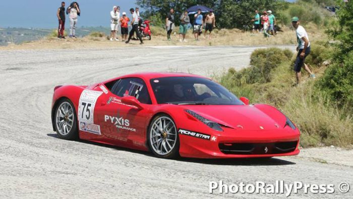 Στη δεύτερη θέση της Formula Saloon ο Παναγιώτης Ηλιόπουλος (Ferrari 458) με ένα αυτοκίνητο που αναμενόμενα τράβηξε την προσοχή.