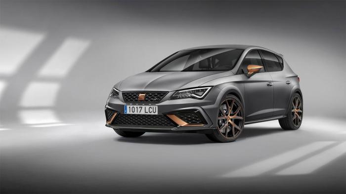 Στο κοινό αποκαλύφθηκε το νέο SEAT Leon CUPRA R.