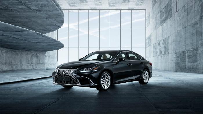 Την επίσημη παρουσίαση του νέου Lexus ES έκανε η εταιρεία στο Σαλόνι Αυτοκινήτου του Πεκίνο.