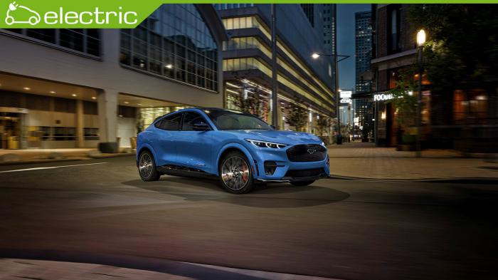Η θρυλική Mustang «μεταμορφώνεται» σε ηλεκτρικό SUV επιδόσεων με την ονομασία Mach-E GT και σαφείς σπορτίφ βλέψεις. Το σύνολό της αποτελείται από δύο ηλεκτρικά μοτέρ, ένα σε κάθε άξονα, με συνολική ισ Η θρυλική Mustang «μεταμορφώνεται» σε ηλεκτρικό SUV επιδόσεων με την ονομασία Mach-E GT και σαφείς σπορτίφ βλέψεις. Το σύνολό της αποτελείται από δύο ηλεκτρικά μοτέρ, ένα σε κάθε άξονα, με συνολική ισ