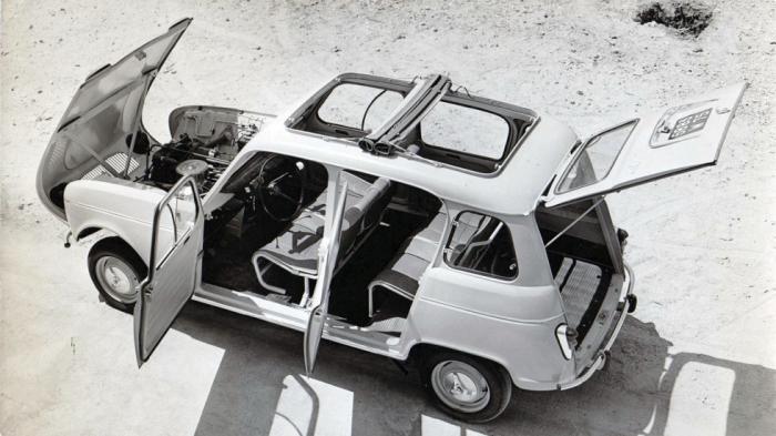 Το Renault 4, το πρώτο hatchback μοντέλο από τη Renault.