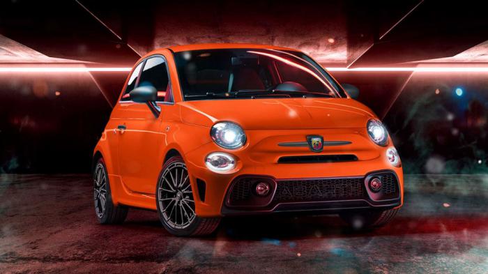 Τα Abarth 595 και 695 βάφονται από την… ιστορία της μάρκας  