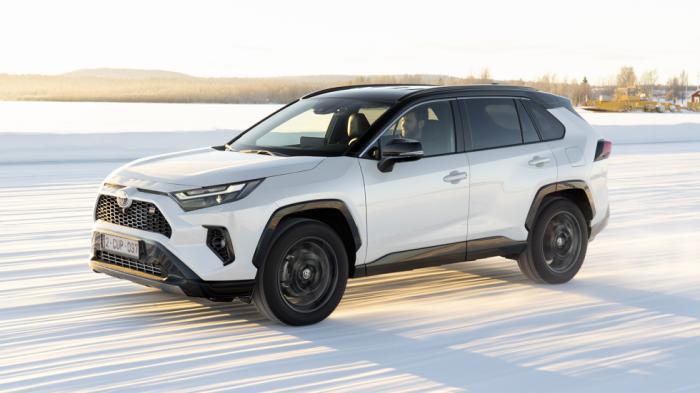 Toyota RAV4 GR Sport: Απαράμιλλο, υβριδικό & Plug-in από 52.650€ 