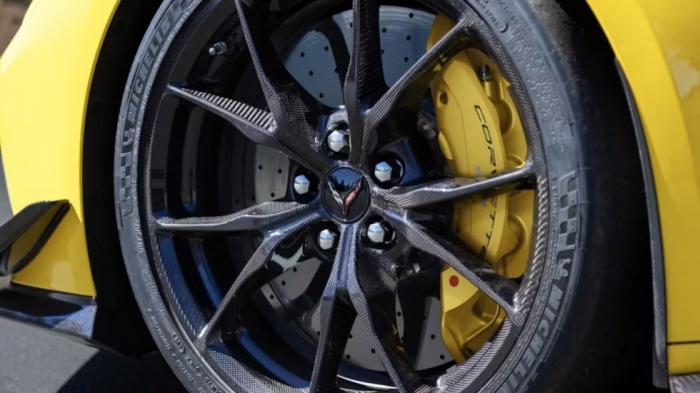 Η νέα Corvette ZR1 προσφέρει 10-πίστονες δαγκάνες Η νέα Corvette ZR1 προσφέρει 10-πίστονες δαγκάνες