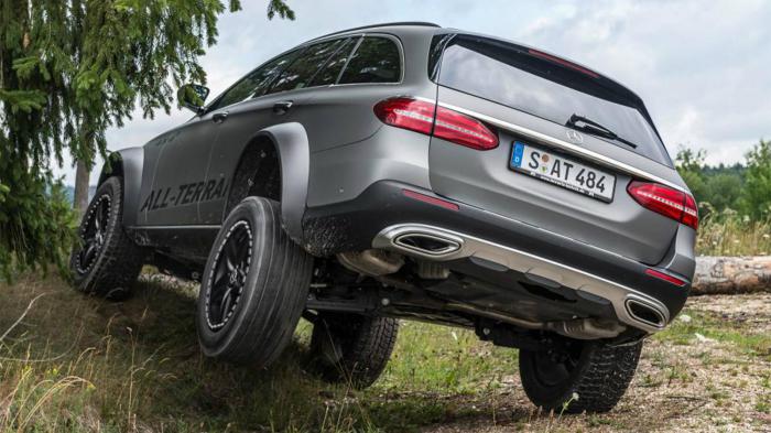 Η ισχύς για το All-Terrain 4x4² της E-Class προέρχεται από ένα υπερτροφοδοτούμενο V6 κινητήρα 3,5 λίτρων που παρέχει 328 ίππους .