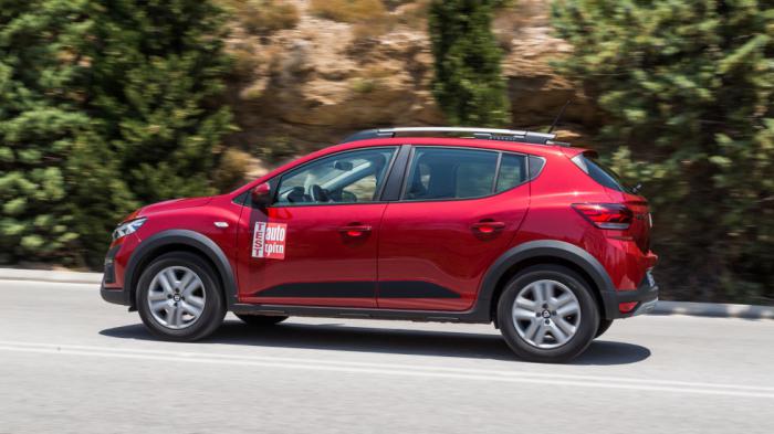 Οι crossover πινελιές της έκδοσης Stepway τονίζουν την πιο εκλεπτυσμένη εικόνα που απέκτησε το Dacia Sandero στην ολοκαίνουργια 3η του γενιά. Οι crossover πινελιές της έκδοσης Stepway τονίζουν την πιο εκλεπτυσμένη εικόνα που απέκτησε το Dacia Sandero στην ολοκαίνουργια 3η του γενιά.