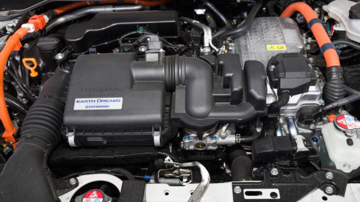 Με στόχο την πιο ομαλή λειτουργία και την οδηγική απόλαυση, το νέο υβριδικό σύστημα e:HEV της Honda περιλαμβάνει τρία προγράμματα οδήγησης: EV Drive, Hybrid Drive & Engine Drive.