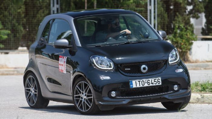 Η Brabus, που έχει συνδέσει το όνομά της με τη βελτίωση μοντέλων της Mercedes. Η Brabus, που έχει συνδέσει το όνομά της με τη βελτίωση μοντέλων της Mercedes.
