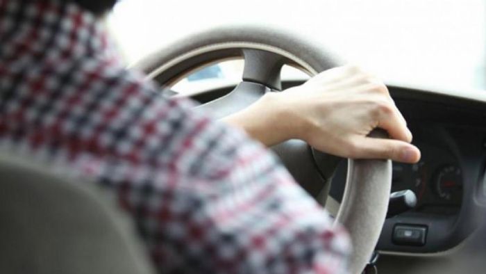 Δίπλωμα οδήγησης: Ηλεκτρονικά η ανανέωση, έρχεται ψηφιακό πορτοφόλι 