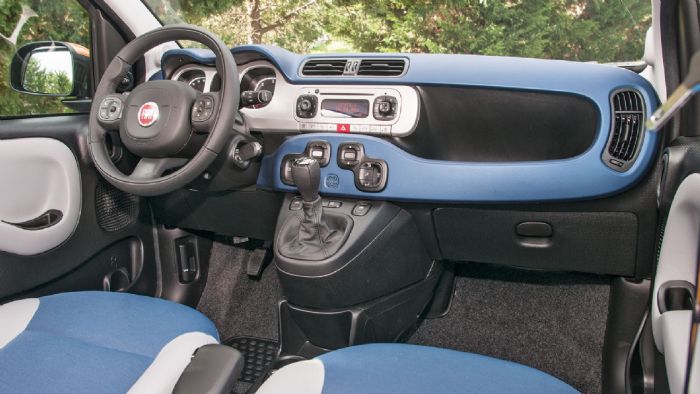 Το εσωτερικό του Fiat Panda είναι ευχάριστο αισθητικά και νεανικό. Στην έκδοση K-Way ακόμη περισσότερο.