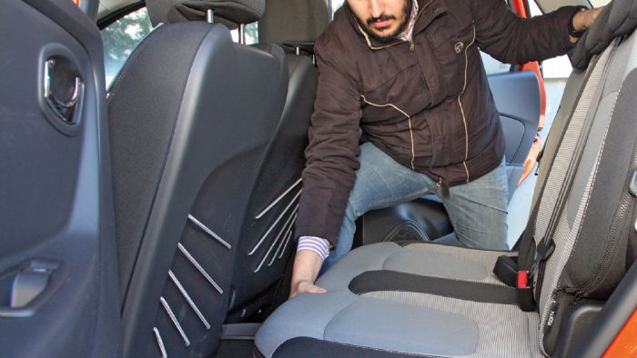 Το Renault Captur προσφέρει τον περισσότερο «αέρα» για τα γόνατα των πίσω και τον μεγαλύτερο χώρο αποσκευών. Το μεγάλο ντουλαπάκι συνοδηγού, το συρόμενο πίσω κάθισμα και οι αφαιρούμενες επενδύσεις υπε