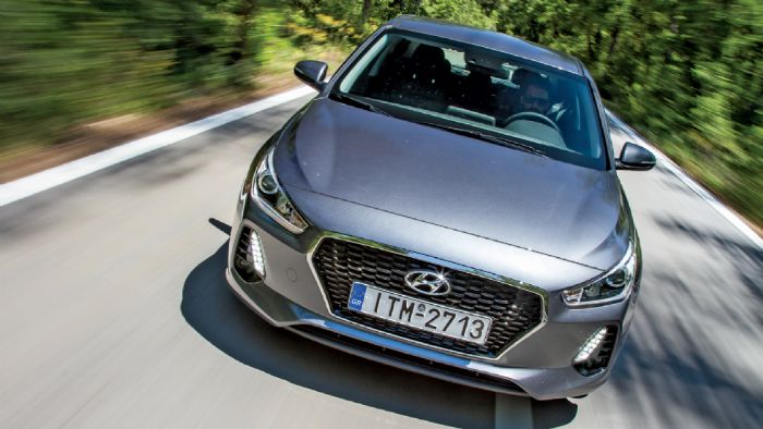 Δοκιμάζουμε το νέο Hyundai i30 με τον turbo diesel κινητήρα ισχύος 110 ίππων. Πως τα καταφέρνει στο δρόμο; Πόσο «καίει» και πόσο κοστίζει;