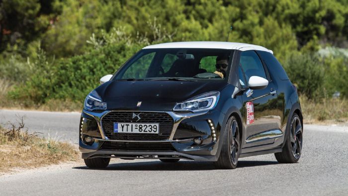 Δοκιμάζουμε τον Γάλλο εκπρόσωπο στα premium GTi: DS3 Performance με 208 άλογα, Torsen διαφορικό και πολλά ακόμη καλούδια. Πως τα καταφέρνει στο δρόμο; Μάθετέ τα όλα στην αναλυτική μας δοκιμή.