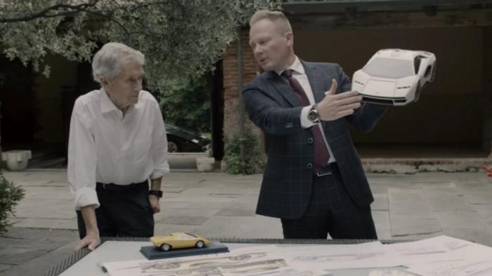 Ο σχεδιαστής της αυθεντικής Lamborghini Countach κράζει τη νέα  