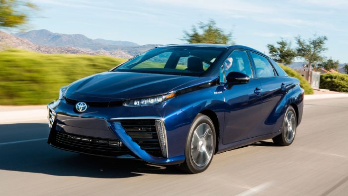 Η Toyota ήταν η πρώτη εταιρεία που έβγαλε στην παραγωγή υδρογονοκίνητο αυτοκίνητο. Η Toyota ήταν η πρώτη εταιρεία που έβγαλε στην παραγωγή υδρογονοκίνητο αυτοκίνητο.