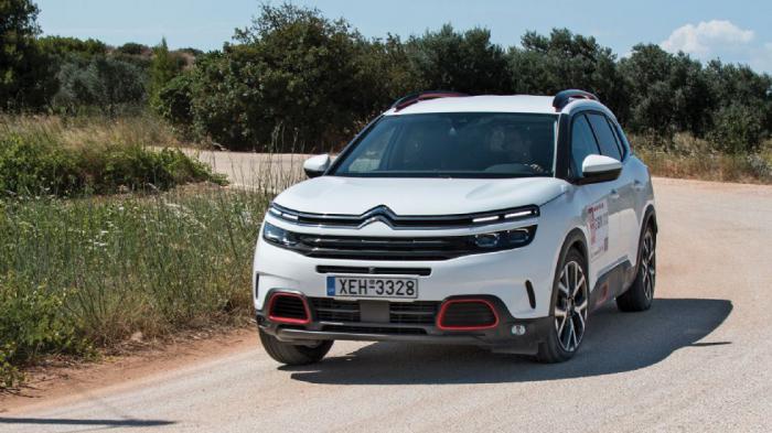 Το C5 Aircross ξεχωρίζει για τη φινετσάτη και εκλεπτυσμένη του εικόνα, τόσο εξωτερικά, όσο και στο εσωτερικό του