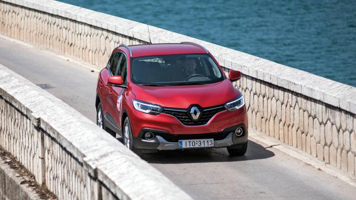 To Renault Kadjar παρά τον αυξημένο όγκο του καταφέρνει να είναι ελκυστικό. To Renault Kadjar παρά τον αυξημένο όγκο του καταφέρνει να είναι ελκυστικό.
