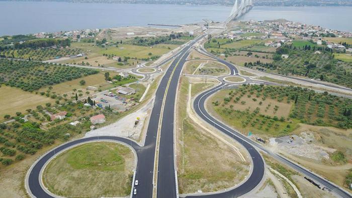 Από σήμερα Πέμπτη παραδίδεται και επίσημα στην κυκλοφορία το τελευταίο βόρειο τμήμα της Ιόνιας Οδού (Πέρδικα - Α/Κ Εγνατίας, Ιωάννινα). Από σήμερα Πέμπτη παραδίδεται και επίσημα στην κυκλοφορία το τελευταίο βόρειο τμήμα της Ιόνιας Οδού (Πέρδικα - Α/Κ Εγνατίας, Ιωάννινα).