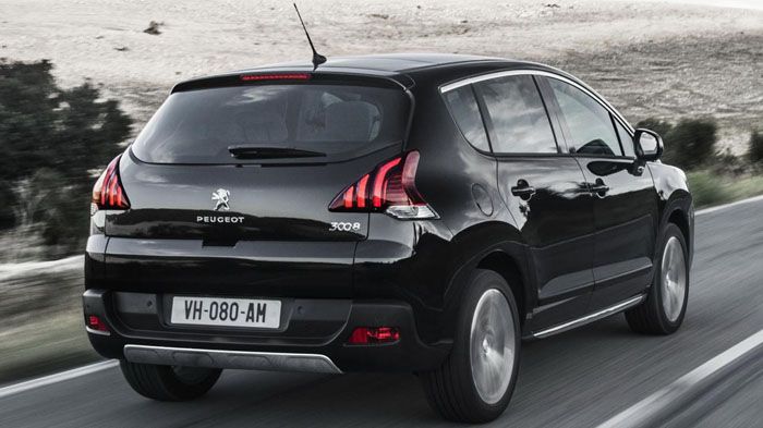 To ανανεωμένο Peugeot 3008 διακρίνεται από τα νέα εμπρόσθια και πίσω φωτιστικά σώματα. To ανανεωμένο Peugeot 3008 διακρίνεται από τα νέα εμπρόσθια και πίσω φωτιστικά σώματα.