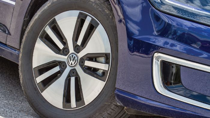 Zoom στις λεπτομέρειες του νέου VW e-Golf.