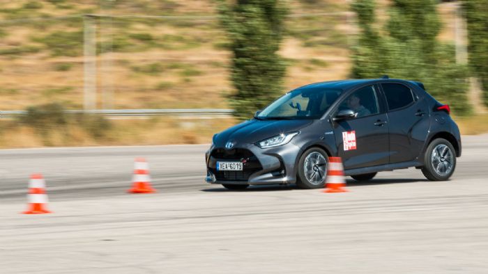 Με πόσα «έστριψε» το νέο Toyota Yaris (+video) 