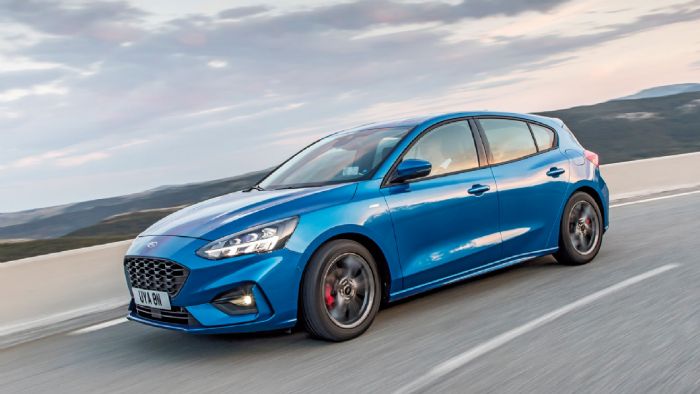 Το νέο Ford Focus 4ης γενιάς έχει μεγαλώσει και έχει βελτιωθεί σε όλα τα επίπεδα αποτελώντας ένα από τα πιο καυτά μοντέλα που αναμένουμε.
