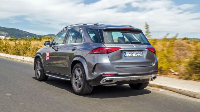 Η άνεση της νέας Mercedes GLE είναι κάτι απίστευτο ακόμη και με τη συμβατική ανάρτηση με τα ατσαλένια ελατήρια. Με την αερανάρτηση δηλαδή, τι θα γίνεται; Η άνεση της νέας Mercedes GLE είναι κάτι απίστευτο ακόμη και με τη συμβατική ανάρτηση με τα ατσαλένια ελατήρια. Με την αερανάρτηση δηλαδή, τι θα γίνεται;