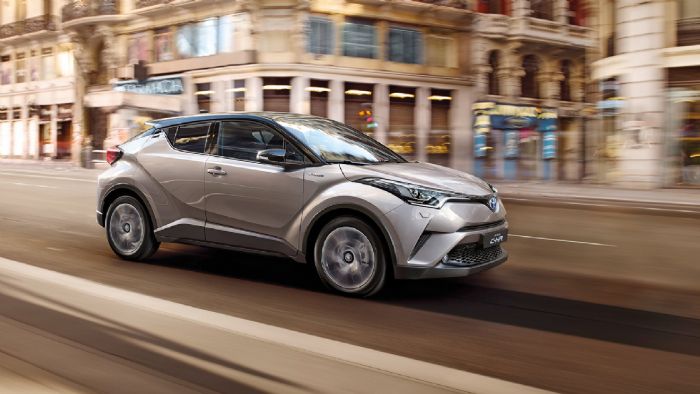 Το νέο Toyota C-HR δεν θα διαθέτει αρχικά στη γκάμα του κάποια diesel έκδοση, αλλά θα είναι υβριδικό και βενζινοκίνητο. Μήπως κάτι ξέρει η Toyota;