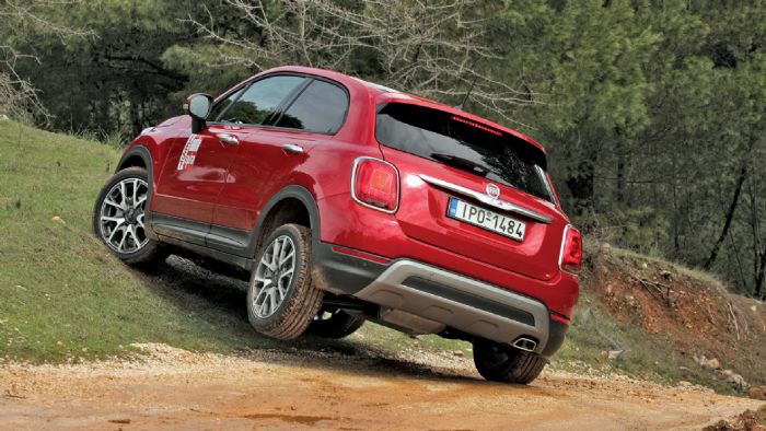 Στις εκδόσεις Cross του Fiat 500X, υπάρχουν M+S ελαστικά και Traction+ για καλύτερες εκτός ασφάλτου επιδόσεις.