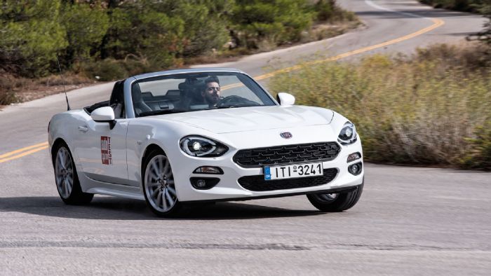 Δοκιμάζουμε το νέο Fiat 124 Spider το οποίο με την πίσω κίνηση και τα 140 άλογα είναι σίγουρο πως θα χαρίσει χαμόγελα στον ενθουσιώδη οδηγό.	