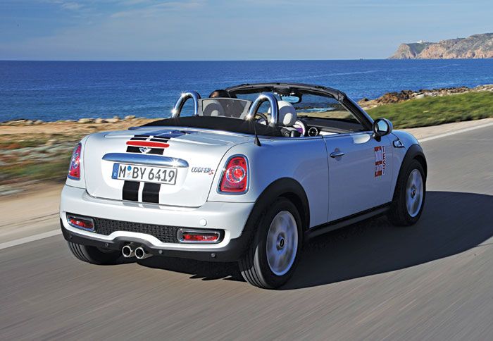Πολύ ευχάριστο στην οδήγηση είναι το Mini Roadster με το σπορτίφ χαρακτήρα. Πολύ ευχάριστο στην οδήγηση είναι το Mini Roadster με το σπορτίφ χαρακτήρα.