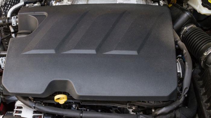 Ο diesel κινητήρας είναι αξιόπιστος και καίει κάτω από 6 λτ/100 χλμ Ο diesel κινητήρας είναι αξιόπιστος και καίει κάτω από 6 λτ/100 χλμ