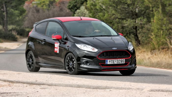 Στην πέμπτη θέση βρίσκεται το Ford Fiesta με τον 1.000άρη Ecoboost, που κάνει το 0-100 σε 8,7 δλ.