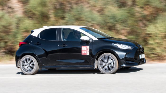 Στην πράξη, ο high-tech ατμοσφαιρικός 1,5
VVt-iE έχει άριστη απόκριση και σπουδαία οικονομία, αλλά η έλλειψη ροπής χαμηλά είναι αισθητή. Για μια άνετη προσπέραση το κατέβασμα μιας ή και δύο σχέσεων Στην πράξη, ο high-tech ατμοσφαιρικός 1,5
VVt-iE έχει άριστη απόκριση και σπουδαία οικονομία, αλλά η έλλειψη ροπής χαμηλά είναι αισθητή. Για μια άνετη προσπέραση το κατέβασμα μιας ή και δύο σχέσεων