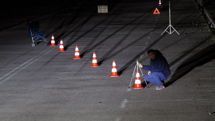 Με το φωτόμετρο μετρήσαμε την ποσότητα του φωτός σε κάθε εμπόδιο στα 70 εκατοστά ύψος.