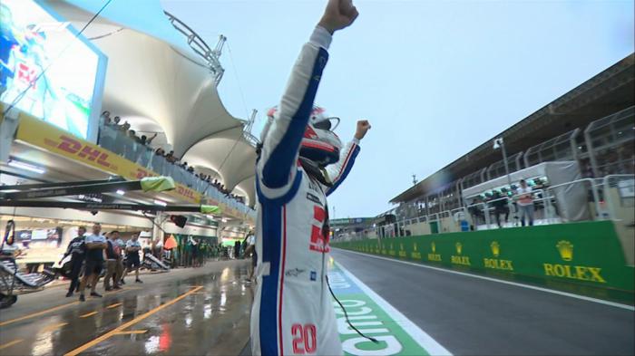 GP Βραζιλίας: Russell και βροχή έδωσαν την pole στον Magnussen! 