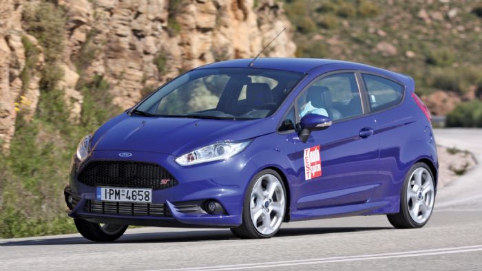 Η τιμολόγηση της Ford μας φέρνει το Fiesta ST σε μια τιμή κάτω από τα 20.000 ευρώ. Είναι το φθηνότερο εκ των τριών. 
