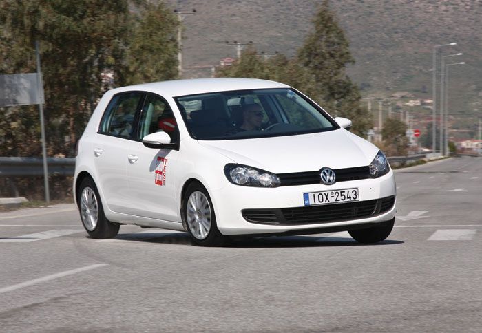 Οι μαλακές ρυθμίσεις του Golf του στερούν χαρακτήρα, αλλά του χαρίζουν την καλύτερη ποιότητα κύλισης από όλα χωρίς υποχωρήσεις στην ασφάλεια. 