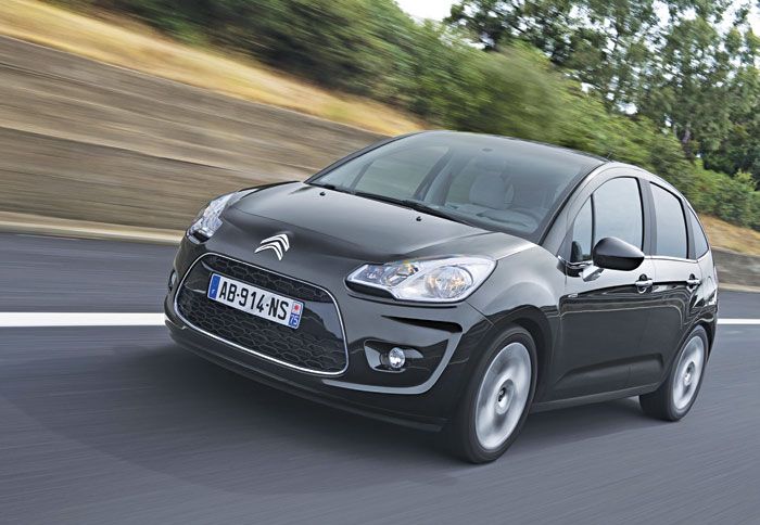 Το Citroen C3 είτε με τον 1,4 HDi, είτε με τον 1,6 HDi απαλλάσσεται από τα τέλη κυκλοφορίας, ενώ πλέον προσφέρεται και σε πολύ χαμηλές τιμές.	