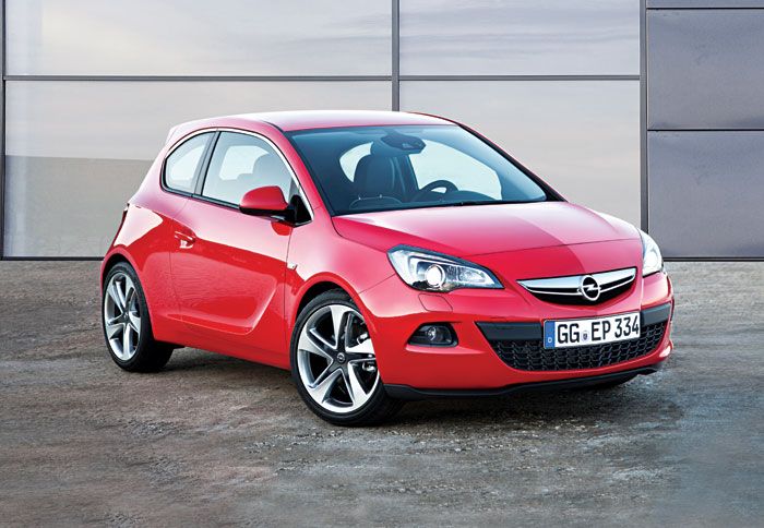 Το Adam φιλοδοξεί να καταστήσει την Opel έναν πολύ δυνατό παίκτη στα μίνι μοντέλα. (κατασκοπευτική εικόνα).